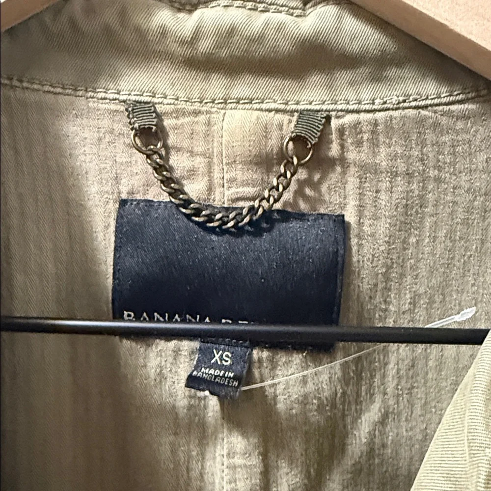 Banana Republic Khaki Green Utility Jacket; XS, Like New - Picture 5 of 9